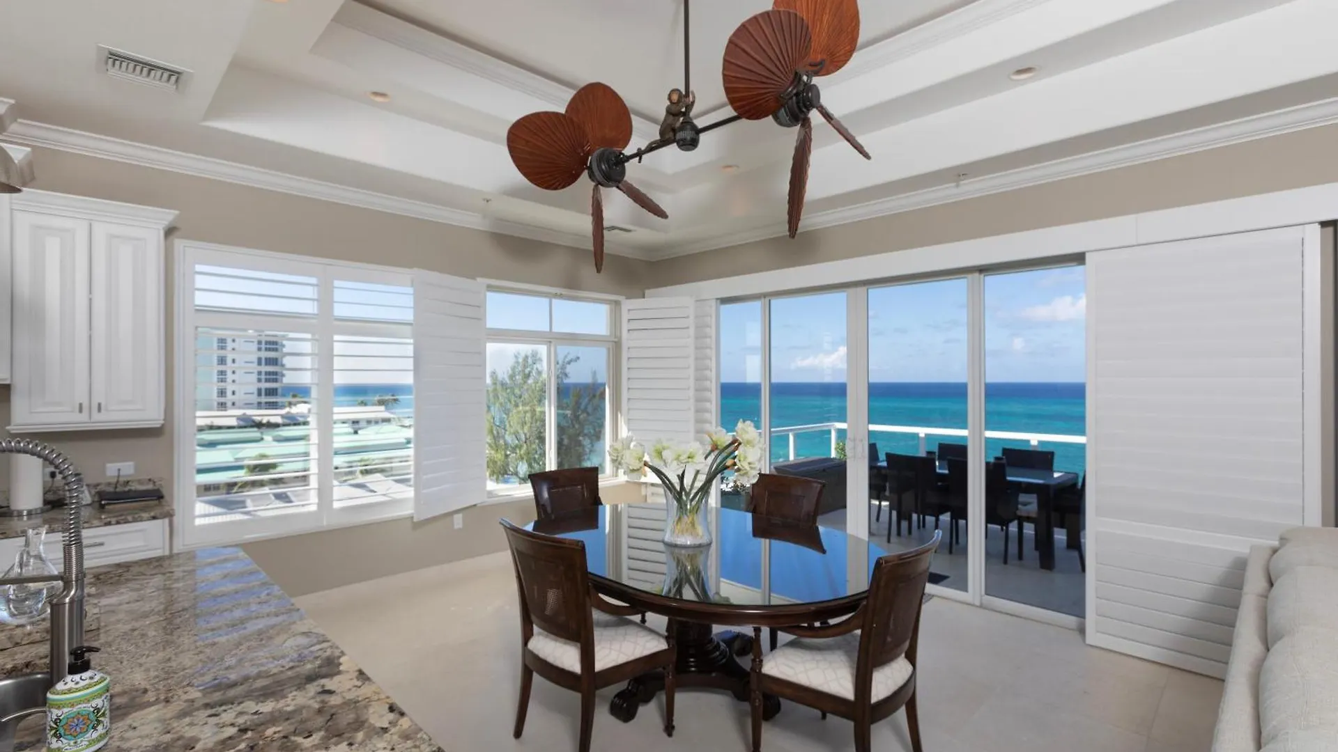 Daire South Bay Beach Club 35 Penthouse - 3 Bedroom 3 Bathroom Unit George Town